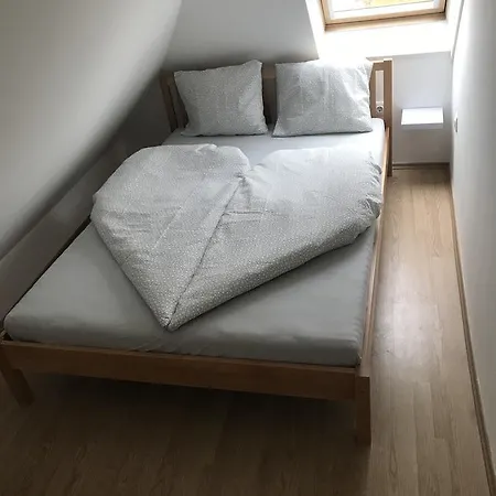 Corner 4 Apartman *