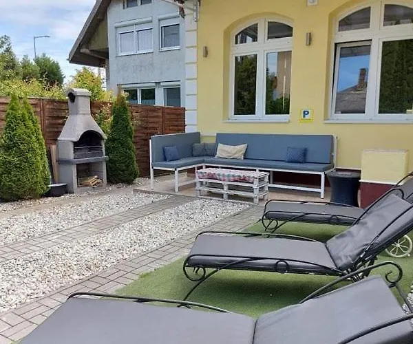 Corner 4 * שיופוק